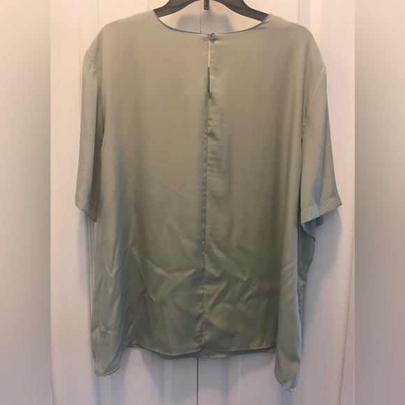 Modern Essentials top - Picture 3 of 7